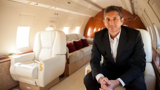 Royal Class, la "chartera" privada que te lleva a vos y tu equipo a CABA (o a donde quieras)