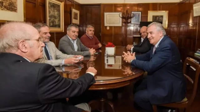 Jujuy acuerda con la UNT asistencia para el desarrollo de energía renovable, electromovilidad, bioplasticos y cannabis medicinal