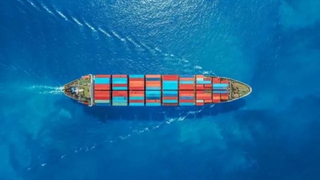 Viene un barquito de DHL cargado de… (la compañía adquiere a la líder en transporte marítimo por € 1.500 millones)