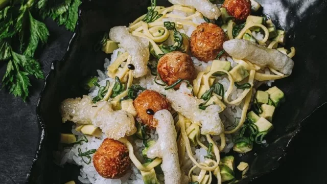 SushiClub presentó sus nuevos productos de estación (ensaladas, piezas fusión, postre vegano y más)