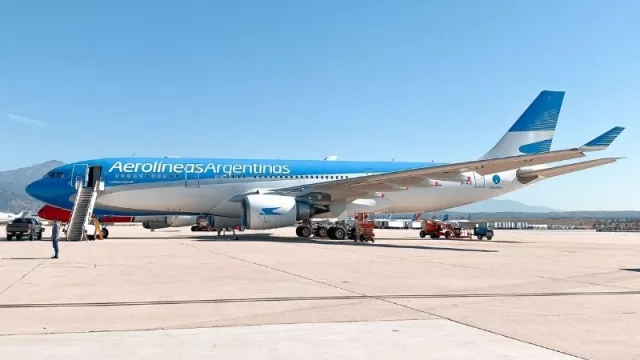 Aerolíneas Argentina suma dos A330-200 con 12 y 13 años de antigüedad que rejuvenecen su flota (sigue operando tres marcas: Boeing, Airbus y Embraer)