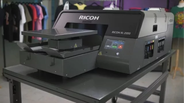 Ricoh presenta su nueva impresora textil “super rápida”