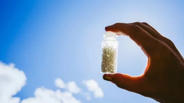 Alguien tenía que decirlo: la homeopatía es un fraude (sustancias inocuas y efecto placebo)