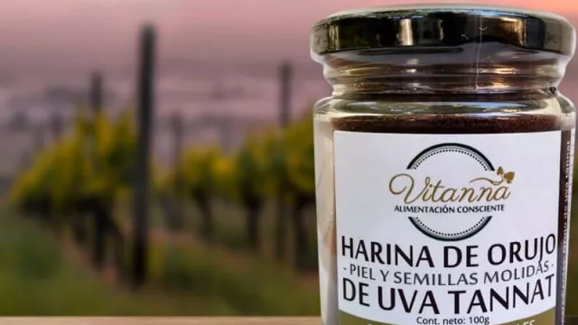 Vitanna recolectó este año 24.000 kilos de orujo para su exitosa harina de vino 