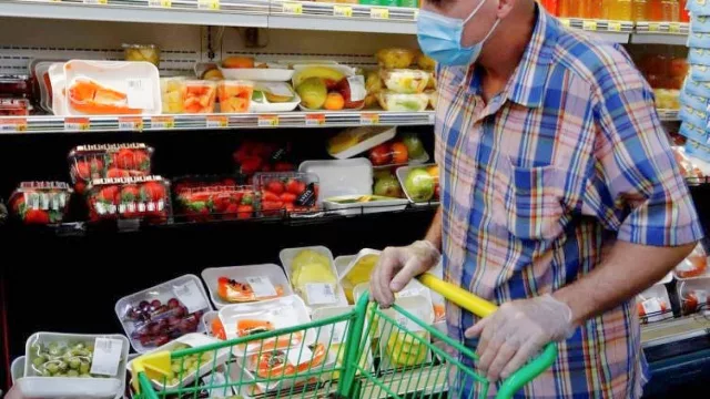 Tras dos meses de mejora, las ventas en supermercados cayeron 5,8% en febrero