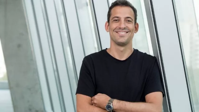 Con Inviu ya podés comprar acciones (vía CEDEARs) de Apple, McDonald's, Tesla y más (probamos la investtech del Galicia)