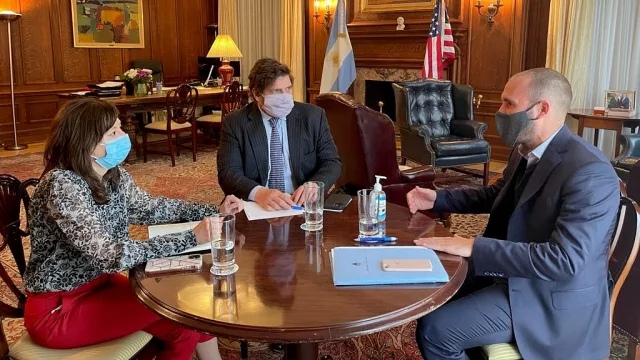 Guzmán vuelve con el aval técnico del FMI, pero sin definir plazos