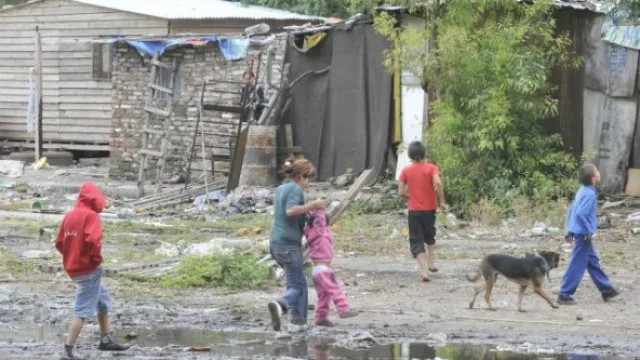 Argentina cerró el año de la pandemia con una de las tasas de pobreza más altas de la región