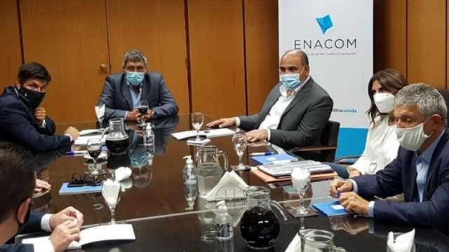 Buscan generar conectividad para Tucumán (educación, salud y parques industriales) 