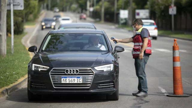 Se verán más matrículas de autos argentinas por las calles y el gobierno sigue fomentando la inmigración