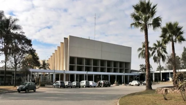 Para Profesionales en Ciencias Jurídicas y Políticas: inscripciones abiertas para cargos en Licenciatura en Ciencias Políticas