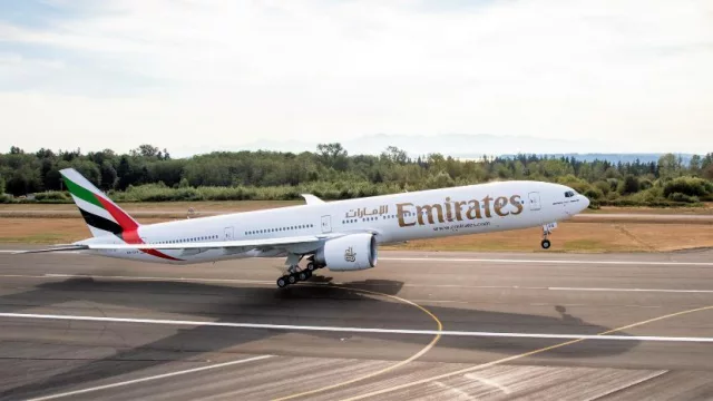 Emirates se va del país y ya son cuatro las aéreas que dejan su operación local