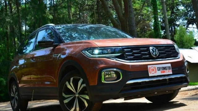Doble test drive al Volkswagen T-Cross tope de gama