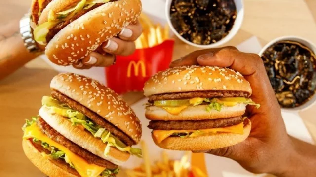 Es por ahí: Arcos Dorados (McDonald´s) y Alsea (Burger King) eliminan colorantes y aromatizantes en sus comidas