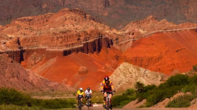 Por el aumento de casos de COVID-19, suspenden el turismo interno hasta el 30 de agosto 