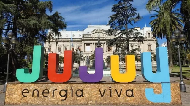 Capital jujeña: ¿qué actividades comerciales y servicios volvieron en la ciudad?