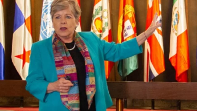 ¿Como el IFE y luego la RBU?: la CEPAL propone ir hacia un ingreso básico en Latam y el Caribe