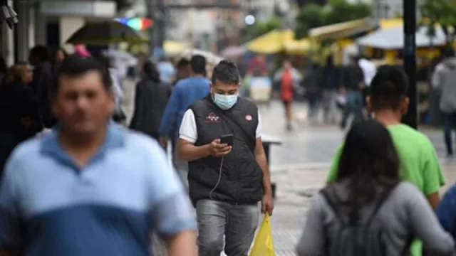 Barbijo obligatorio: ¿de cuánto es la multa para los tucumanos si no lo usan?