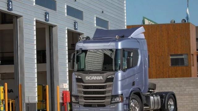 Scania sigue y sigue: mantiene operativa su red de concesionarios (ya son 28 en todo el país)