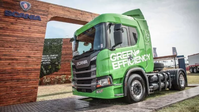 Los “pesos pesados” de Expoagro 2020 (camiones a GNC, cosechadoras, neumáticos oruga y la tecnología al servicio del agro)