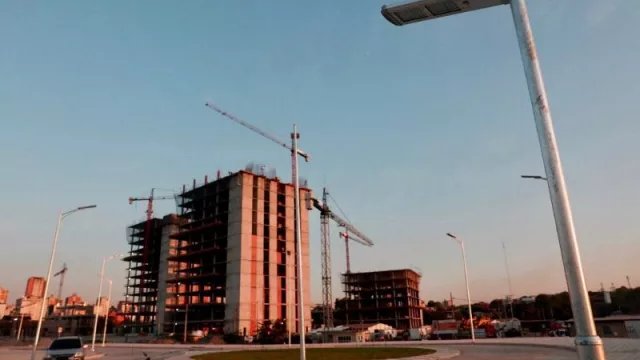 Nuevas oficinas del Estado costarán US$ 80 M (generará importante ahorro para la función pública)