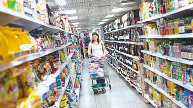 El Gobierno apuesta a la ley de góndolas para frenar la inflación