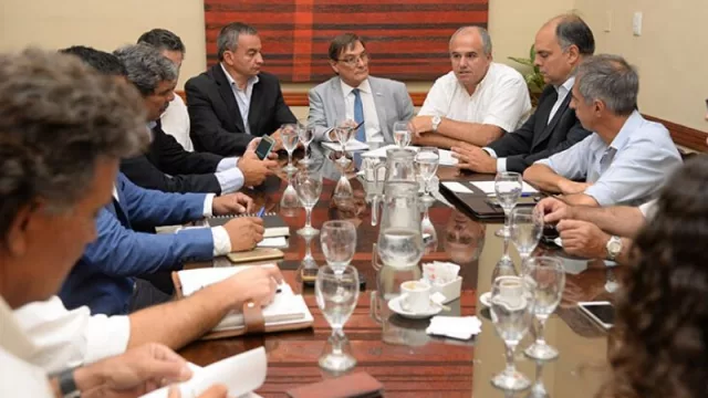 Osvaldo Jaldo se reunió con autoridades del Senasa para analizar nuevas políticas