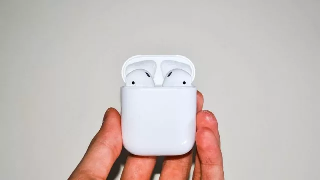 AirPods ya generan más que YPF, Mercadolibre y Galicia juntos