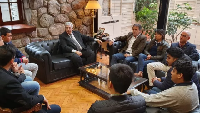 En la Semana del Joven Empresario, los representantes jujeños piden adherir la ley de apoyo al sector 