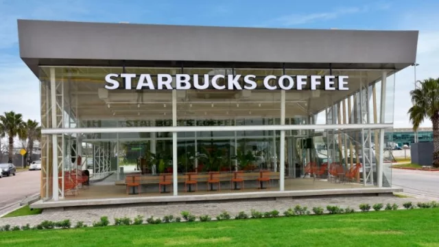 Starbucks abrirá su primer Drive -Thru en Uruguay (será la séptima tienda en el país)