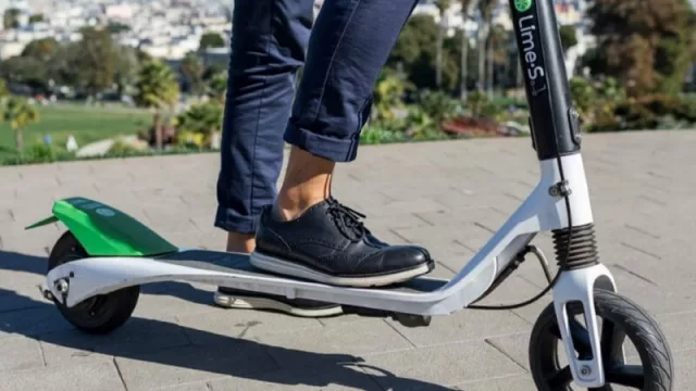 Monopatines, entre la innovación tecnológica y el atraso estatal