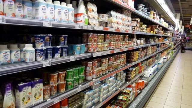 No dio para tanto: vuelven los (ahora no tan) “súper miércoles” (30% de descuento con débito del Macro en supermercados)