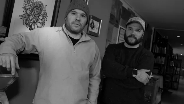 Un par de pájaros unidos por el buen vermut, la cerveza y la comida de autor