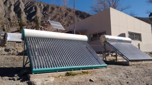 Curso gratuito de fabricación e instalación de calefones solares (en Chijra, y con validación de INET y del Ministerio de Educación de Jujuy)