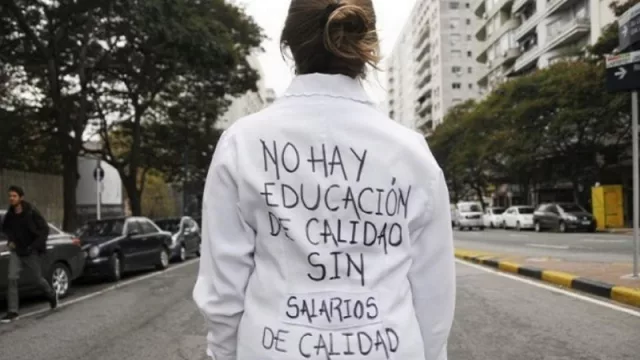 En el país de los ciegos, los salarios docentes de Tucumán y Jujuy, por debajo de la media
