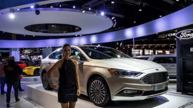 El año que viene podría haber dos salones del automóvil