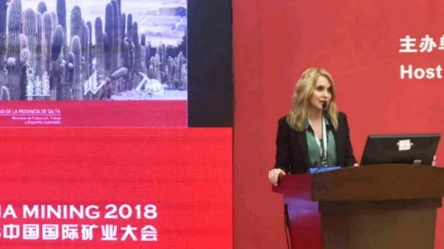 La ministra Bibini participa de una convención de negocios mineros en China