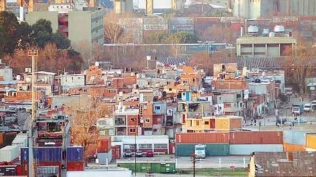 Salir de la pobreza en Argentina puede llevar hasta seis generaciones