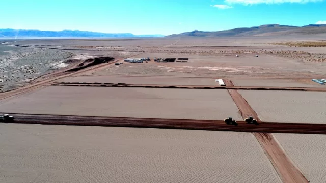 La DPV, por la calidad de la obra de la ruta 70B, fue subcontratada por la empresa Power China Co. para la ejecución de la obra de ingeniería civil al interior del predio.