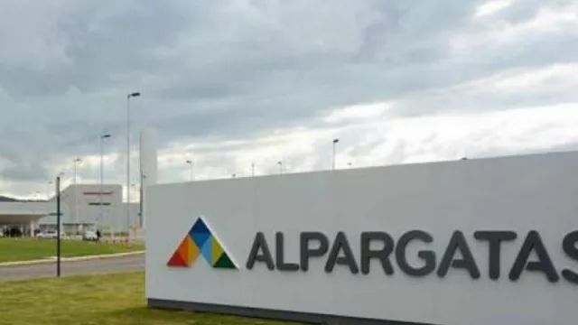 Alpargatas vendió su cartera a un empresario brasileño (renueva la esperanza de los tucumanos)