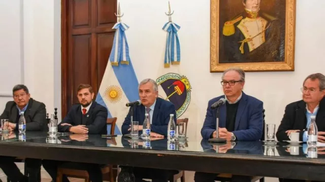 Auditoría y prohibición de cortes: ante los aumentos de la energía eléctrica el gobierno jujeño dispuso una serie de medidas para revisar la situación