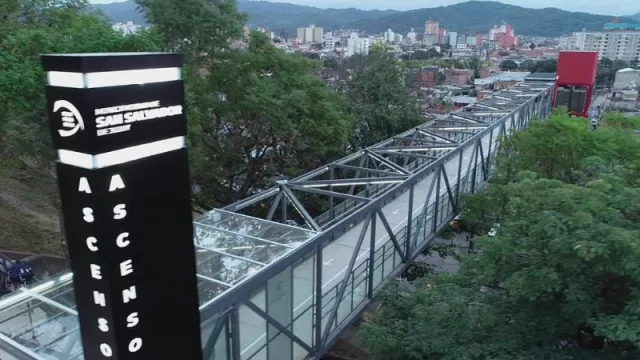 San Salvador, ¿la reina nacional de los ascensores urbanos?