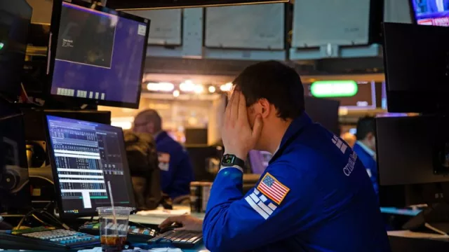 El riesgo país, camino a subir otro escalón en un mercado golpeado por la suba de tasas