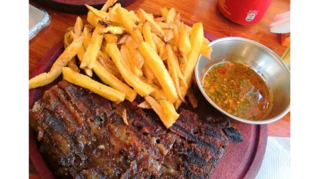 La primera parrilla vegana de la Argentina: iguala las texturas y el sabor de la carne, ¿dónde queda y cuál es su menú?