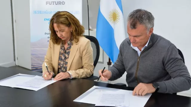 Ledesma y el Ministerio de Educación firmaron acuerdo de cooperación