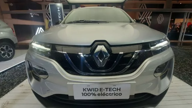 Renault Kwid e-Tech llega a la Argentina junto a Megane y Kangoo