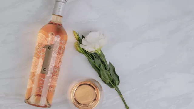UNO Rosé 2022 de Antigal Winery, el elegido para celebrar el amor y la amistad