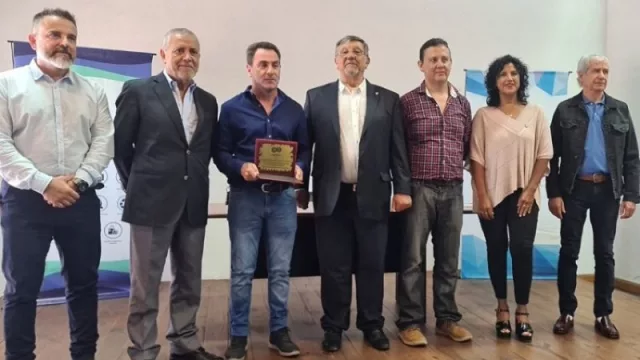 Distinción a la Cooperativa de Tabacaleros de Jujuy por su aporte a la actividad exportadora