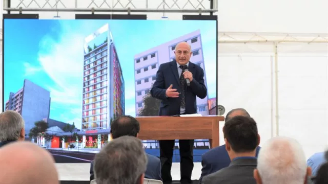 Carlos Villanueva, presidente del Grupo Villanueva