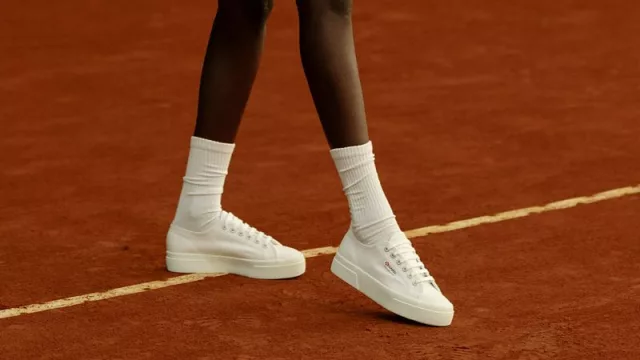 Superga: las zapatillas que desplazaron a las Converse (y que usan celebridades como Kate Middleton, Emma Watson y Julia Roberts)
